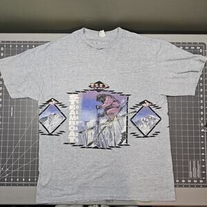 Vintage Black Diamond Tshirt Large 90s Skiing Distressed Colorado Streetwear